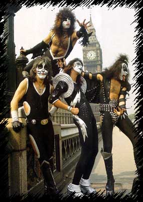 Kiss 1875