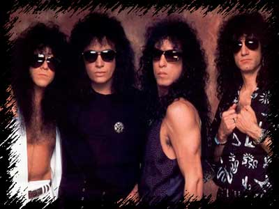 Kiss 1989