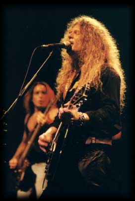 Marco Mendoza & John Sykes